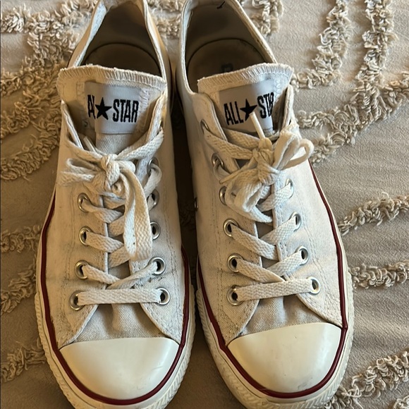 Converse White Sneakers with Red Accents - Picture 3 of 4